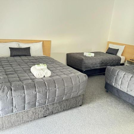 וודונגה Twin City Motor Inn מראה חיצוני תמונה