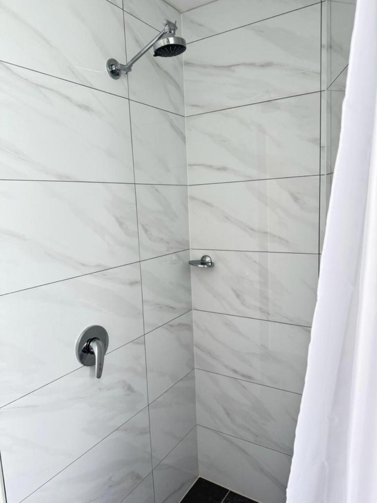 וודונגה Twin City Motor Inn מראה חיצוני תמונה