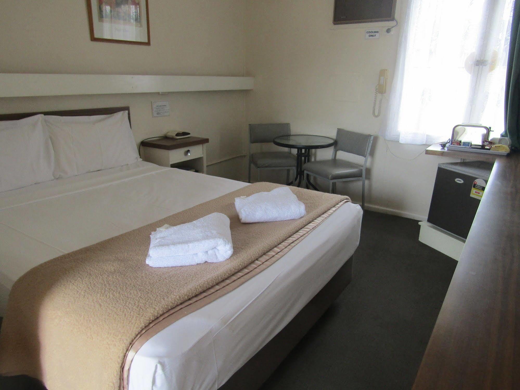 וודונגה Twin City Motor Inn מראה חיצוני תמונה