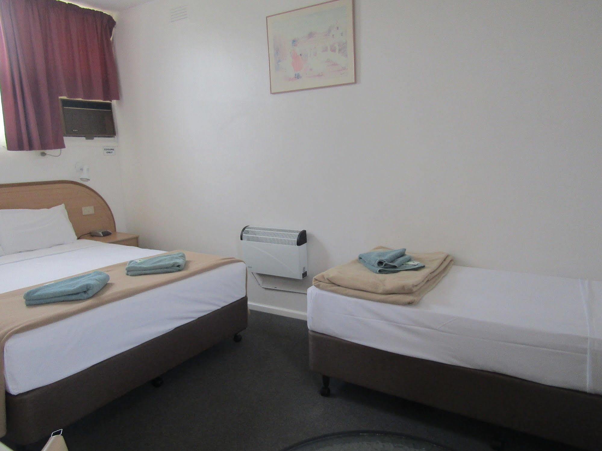 וודונגה Twin City Motor Inn מראה חיצוני תמונה